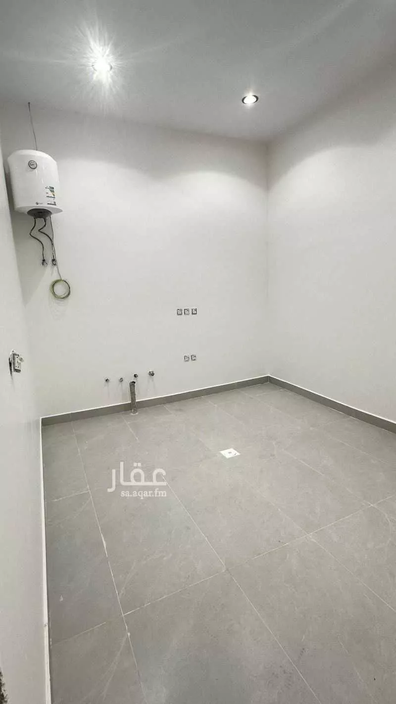 دور 5 غرف في السعادة 12