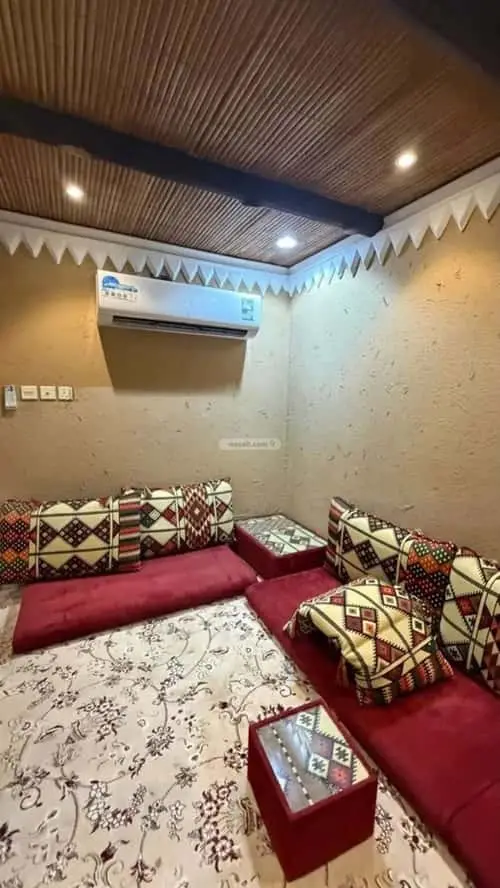 4 bedroom villa in Okaz, Riyadh 9