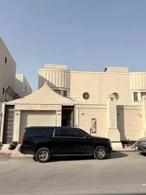 4 bedroom villa in Okaz, Riyadh 3