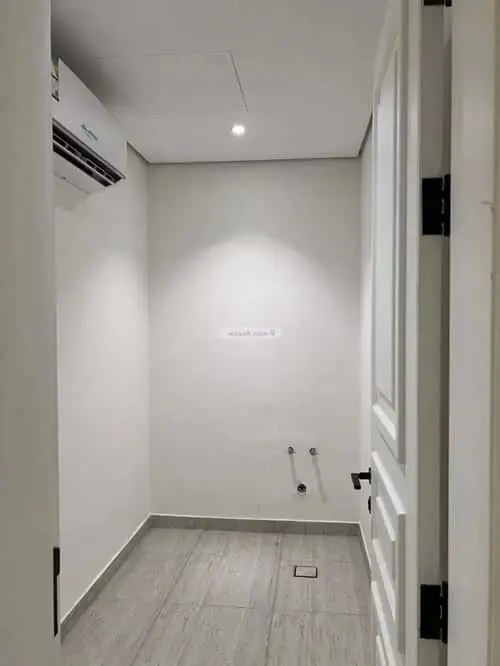 5 bedroom apartment in King Salman, Riyadh 13