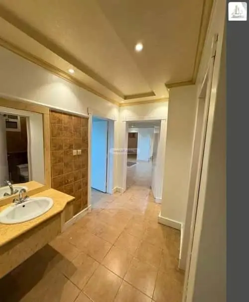 4 bedroom apartment in Al Rabie, Riyadh 5
