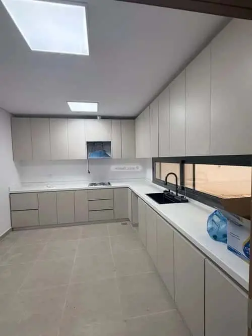 4 bedroom villa in Khuzam, Riyadh 2
