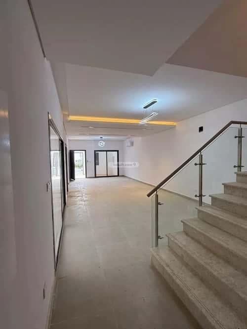 4 bedroom villa in Khuzam, Riyadh 7