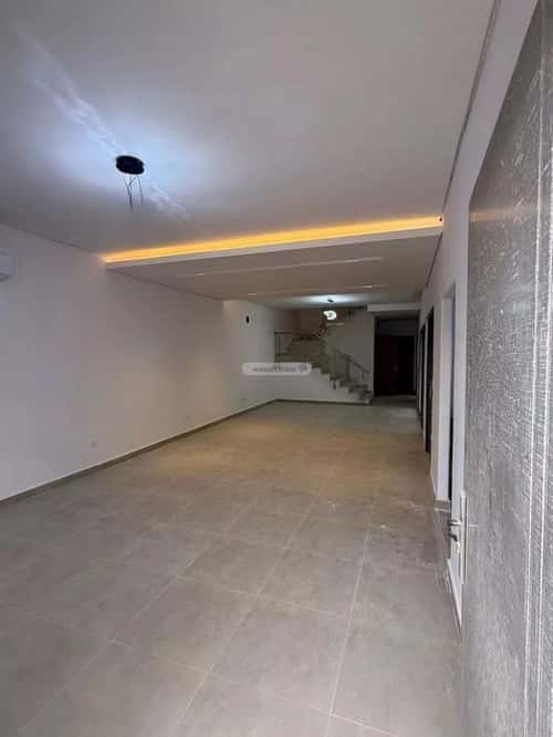4 bedroom villa in Khuzam, Riyadh 2