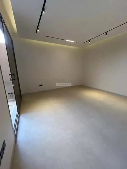 4 bedroom villa in Granada, Riyadh 4