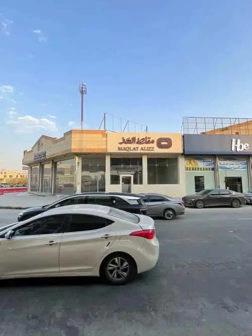 shop in Al Sahafah, Riyadh 4