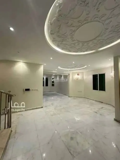 5 bedroom villa in Granada, Riyadh 7