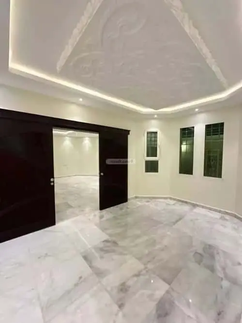 5 bedroom villa in Granada, Riyadh 9