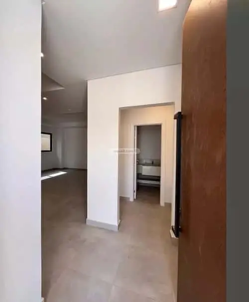 5 bedroom villa in Al Bashaer, Riyadh 9