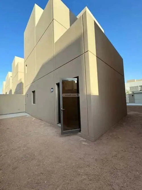 5 bedroom villa in Al Bashaer, Riyadh 8