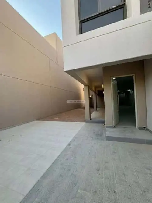 5 bedroom villa in Al Bashaer, Riyadh 10