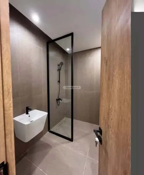 5 bedroom villa in Al Bashaer, Riyadh 14