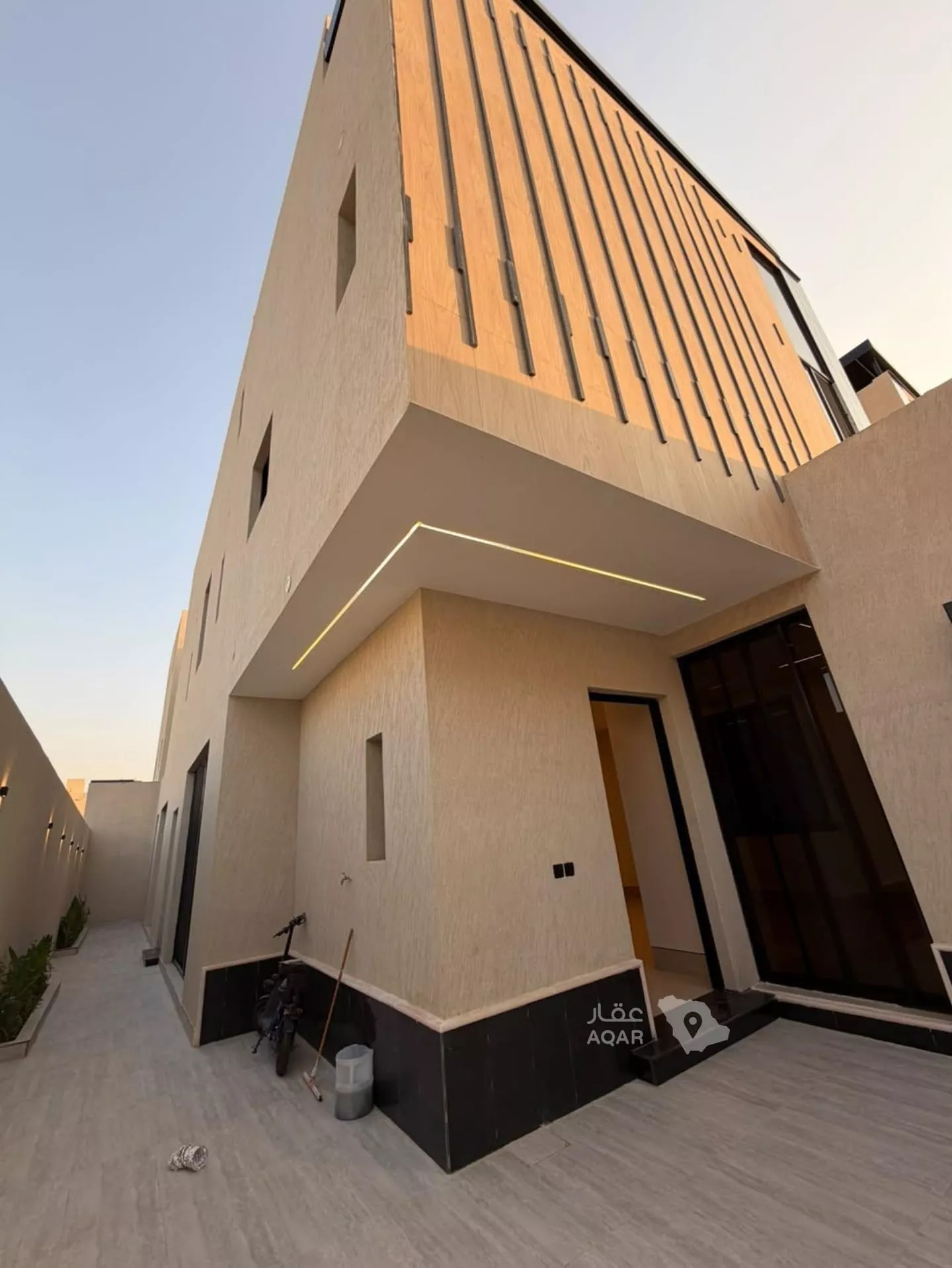 4 bedroom villa in Al Aridh, Riyadh 3