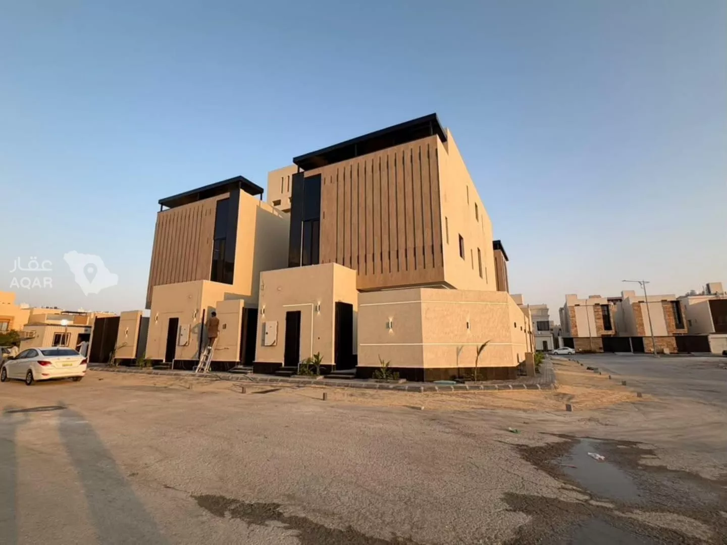 4 bedroom villa in Al Aridh, Riyadh 6