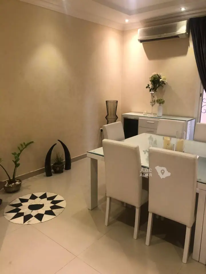 5 bedroom villa in Al Sahafah, Riyadh 10