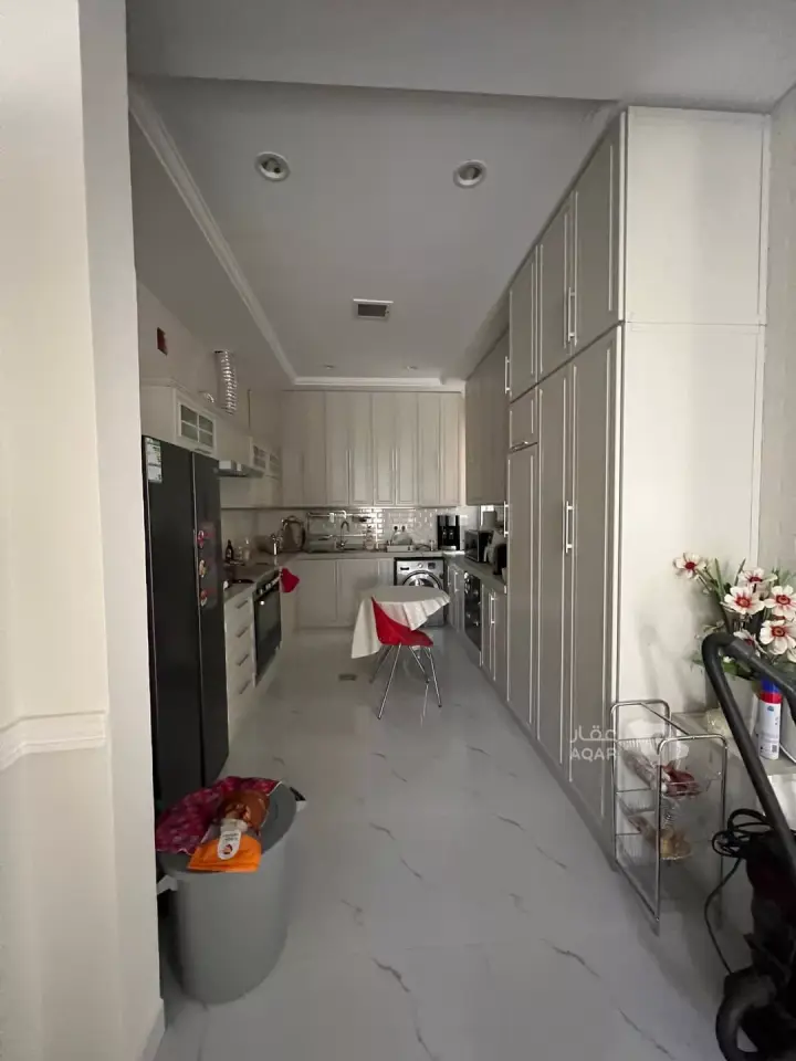 4 bedroom apartment in Dhahrat Namar, Riyadh 14