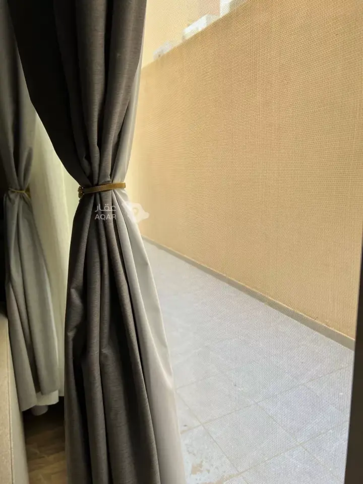 4 bedroom apartment in Dhahrat Namar, Riyadh 11