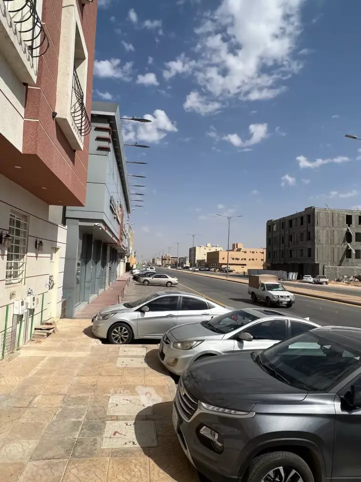 4 bedroom apartment in Dhahrat Namar, Riyadh 4