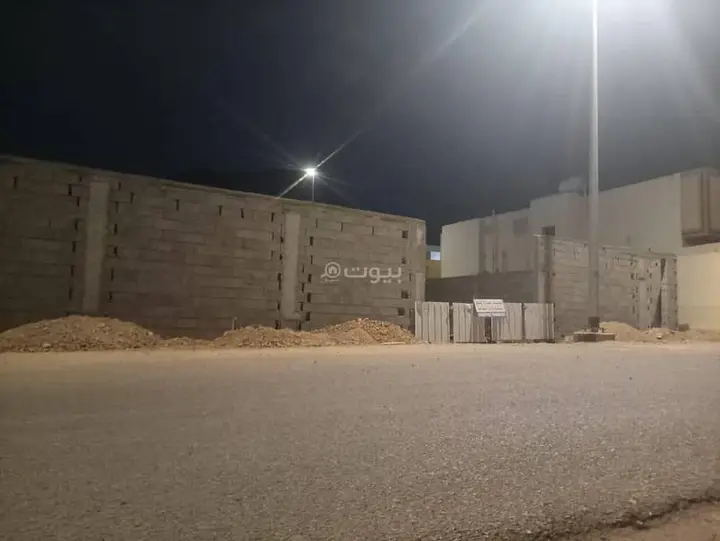 land in Madinah