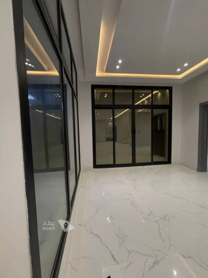4 bedroom villa in Okaz, Riyadh 15