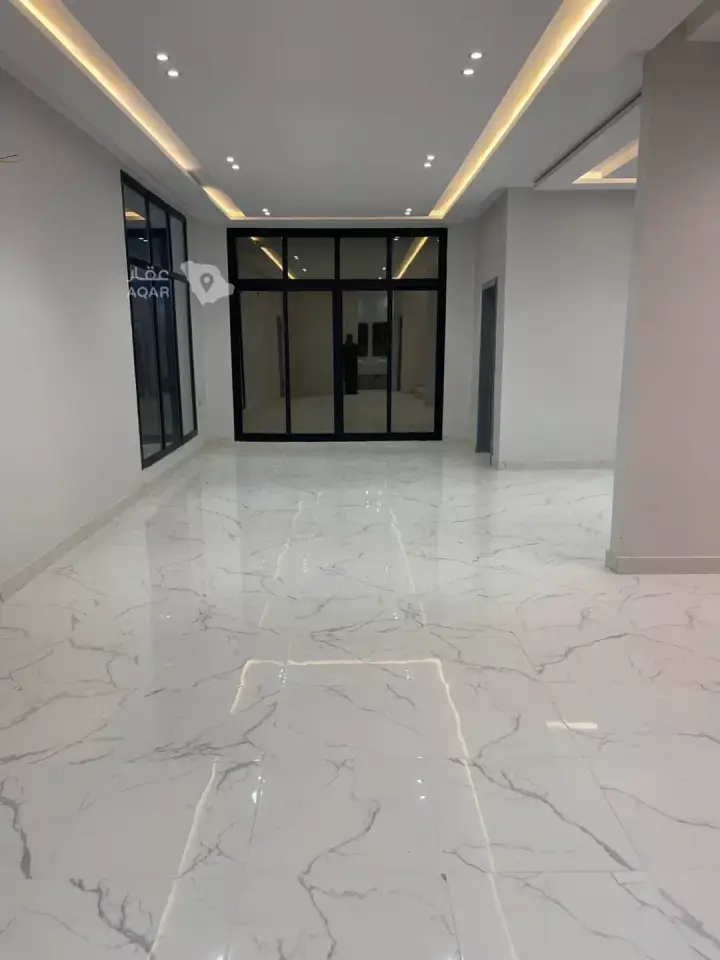 4 bedroom villa in Okaz, Riyadh 2