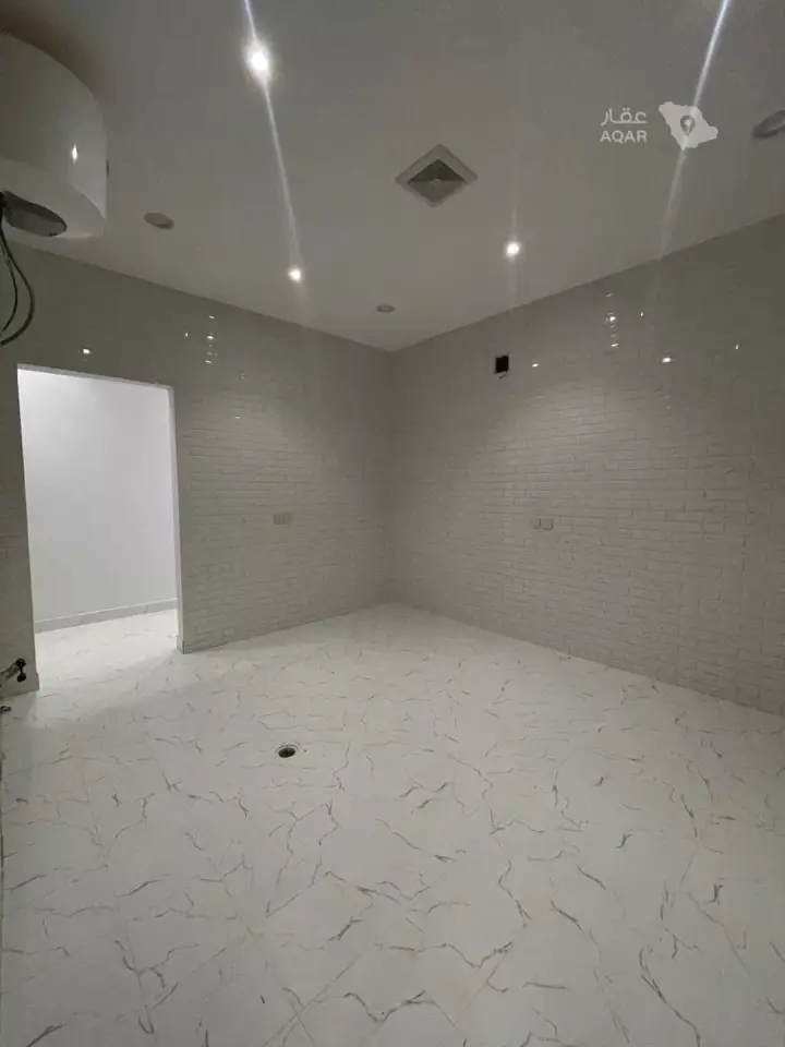 4 bedroom villa in Okaz, Riyadh 4