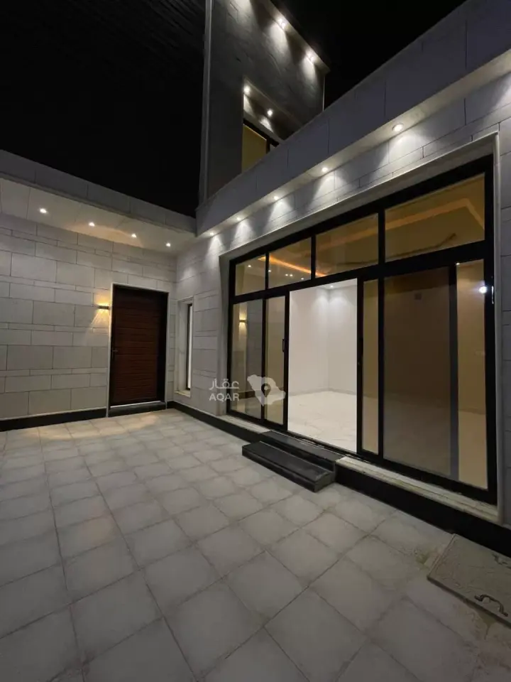 4 bedroom villa in Okaz, Riyadh 6
