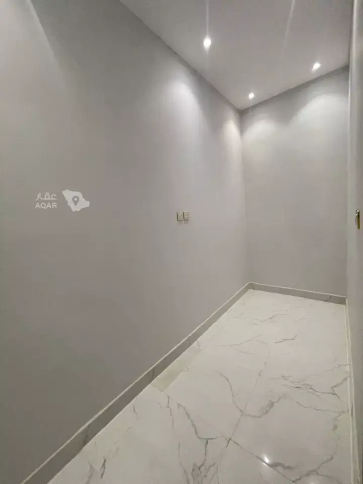 4 bedroom villa in Okaz, Riyadh 5