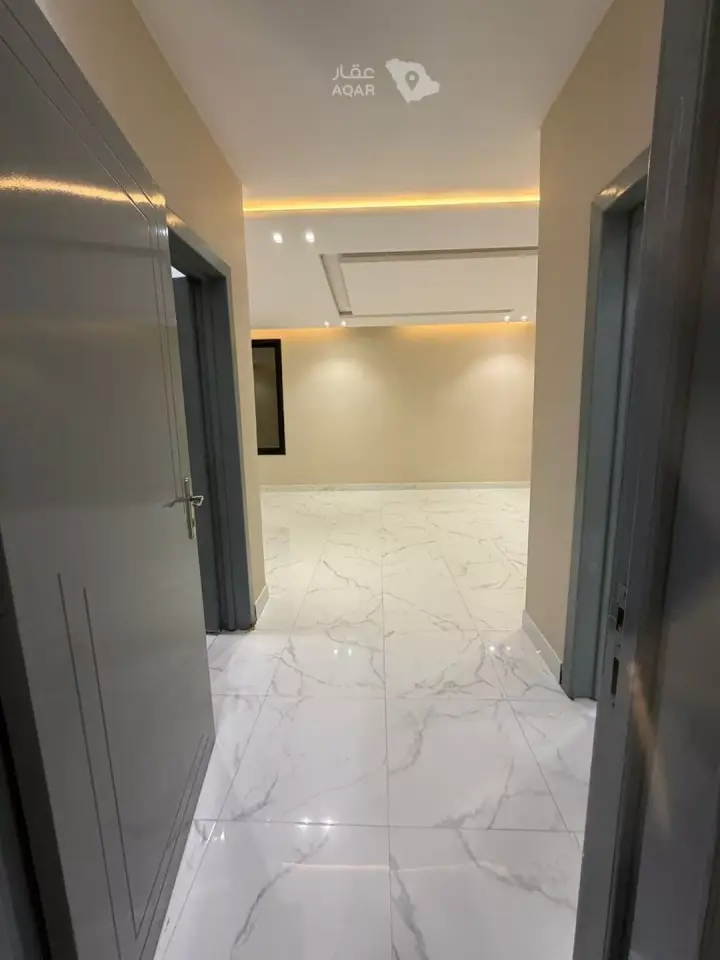 4 bedroom villa in Okaz, Riyadh 9