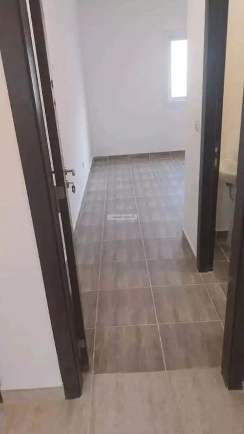 4 bedroom villa in Khuzam, Riyadh 8