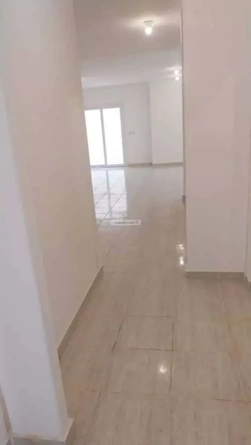 4 bedroom villa in Khuzam, Riyadh 3