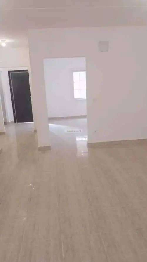4 bedroom villa in Khuzam, Riyadh 6