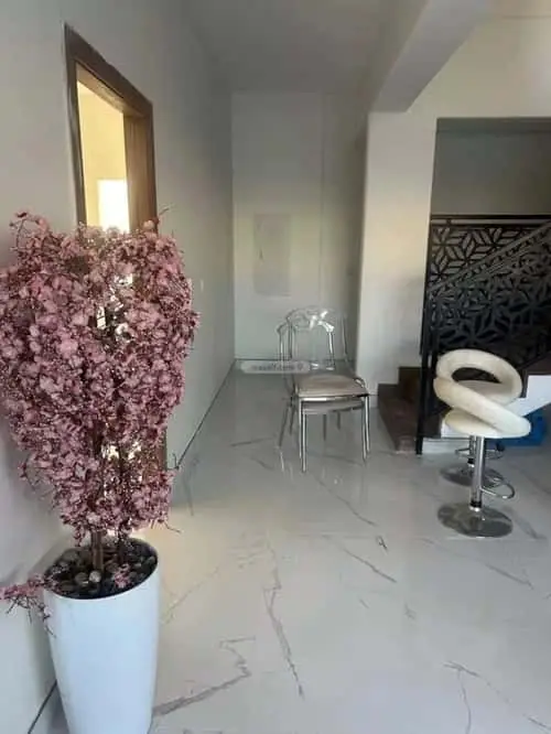 5 bedroom villa in Khuzam, Riyadh 5
