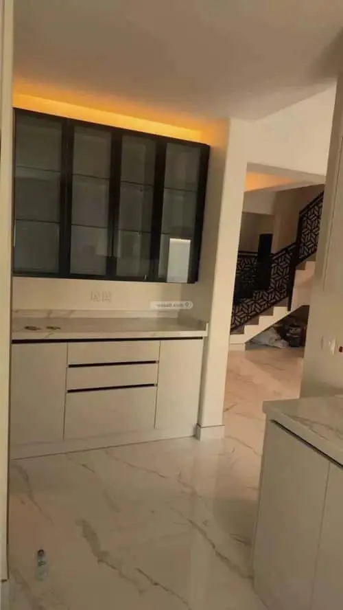 5 bedroom villa in Khuzam, Riyadh 9