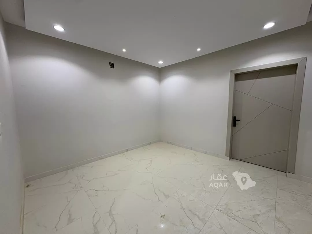 3 bedroom villa in Okaz, Riyadh 6
