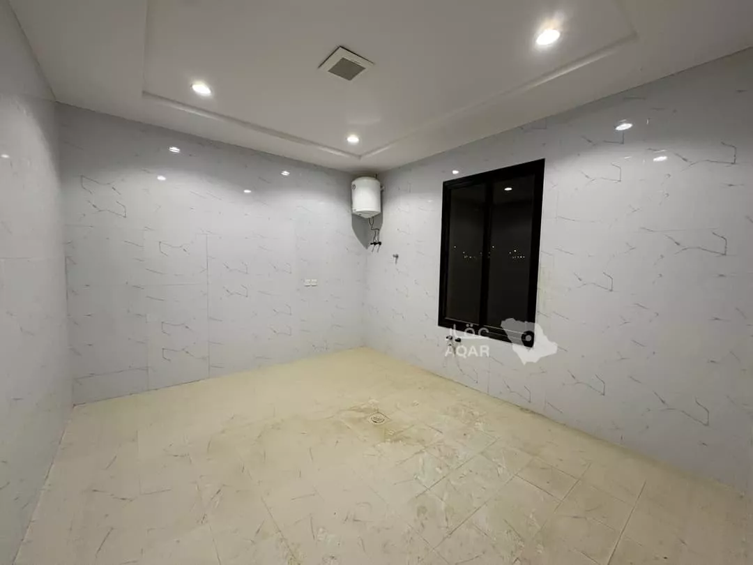 3 bedroom villa in Okaz, Riyadh 14