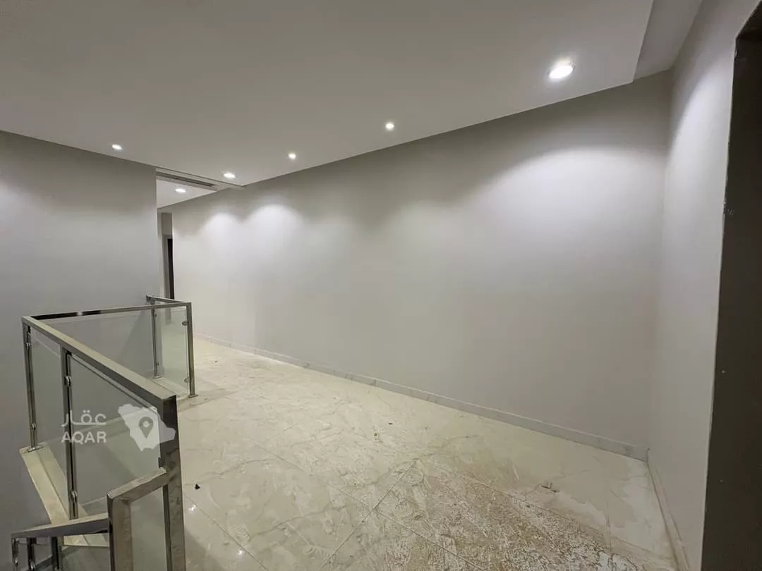3 bedroom villa in Okaz, Riyadh 8