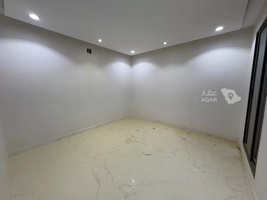 3 bedroom villa in Okaz, Riyadh 4