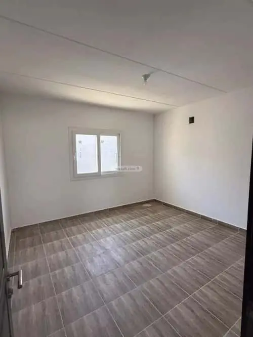 5 bedroom villa in Khuzam, Riyadh 11