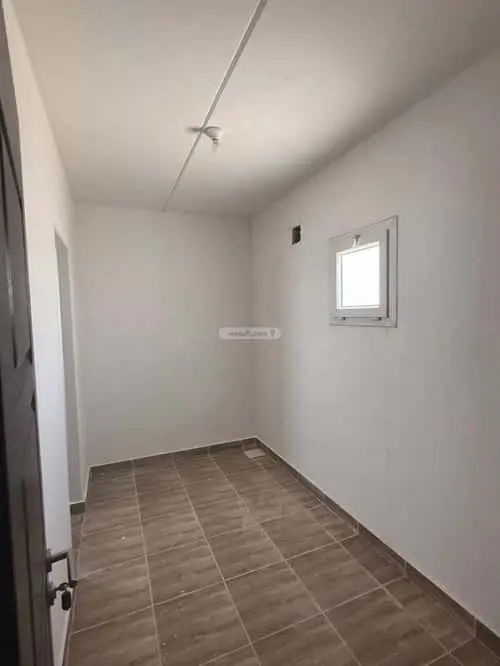 5 bedroom villa in Khuzam, Riyadh 4