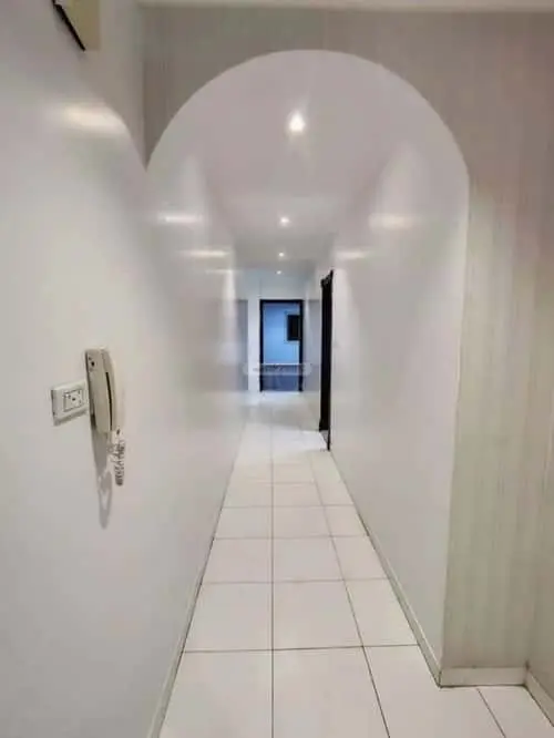 4 bedroom apartment in Hajar, Eastern Province 2