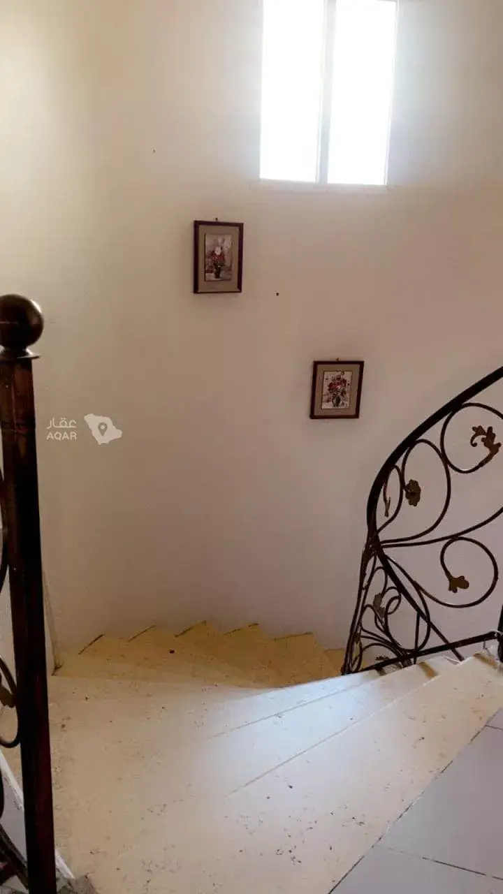 4 bedroom villa in Al Yarmouk, Riyadh 8