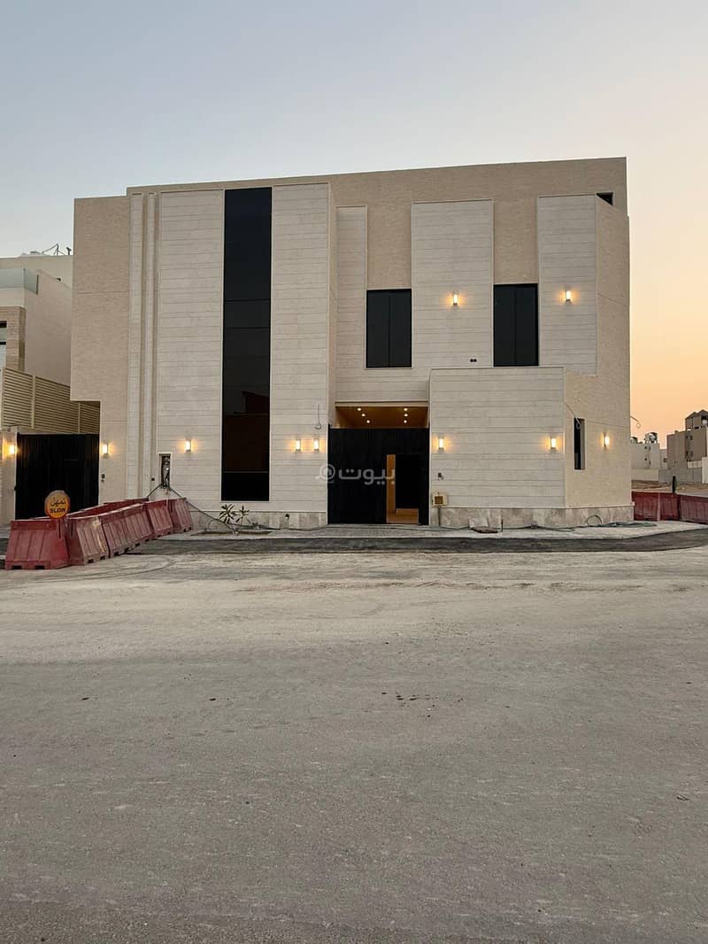 5 bedroom villa in Al Mahdiyyah, Riyadh 22