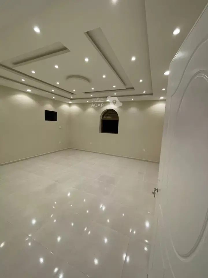 3 bedroom apartment in Al Shawqiyyah, Makkah 14