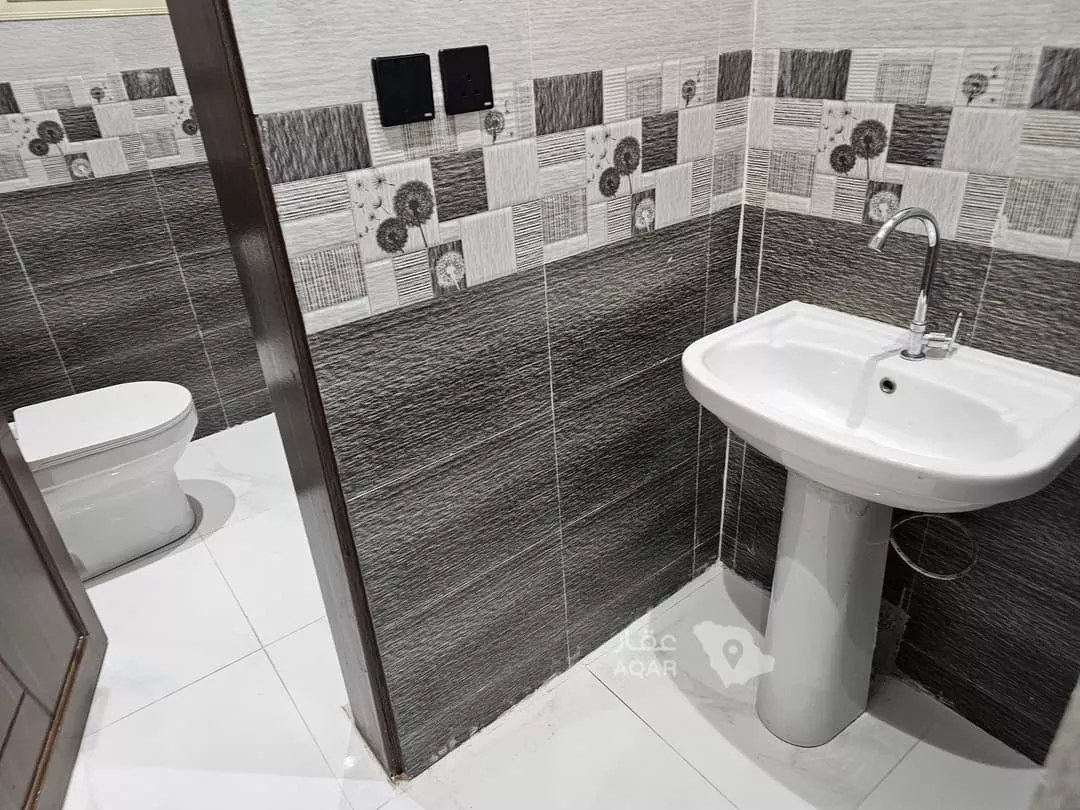 2 bedroom apartment in Al Awali, Makkah 9