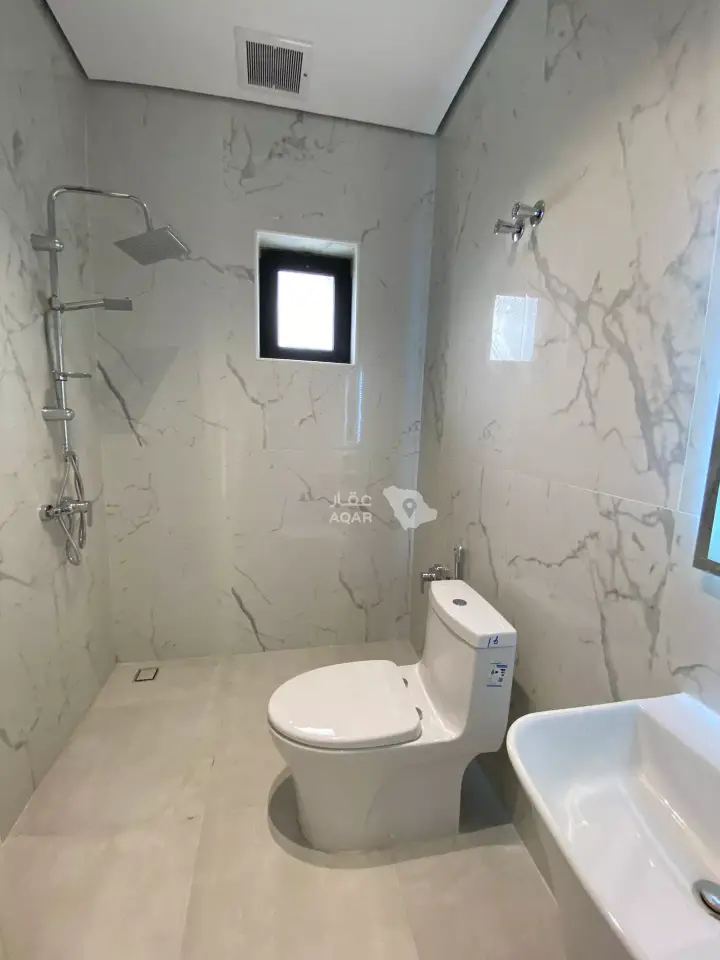 5 bedroom apartment in Mahasin Al Baladiyyah, Al Ahsa 9