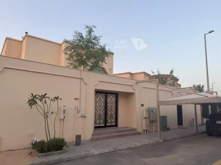 فيلا 4 غرف في الحزام الذهبي، الخبر