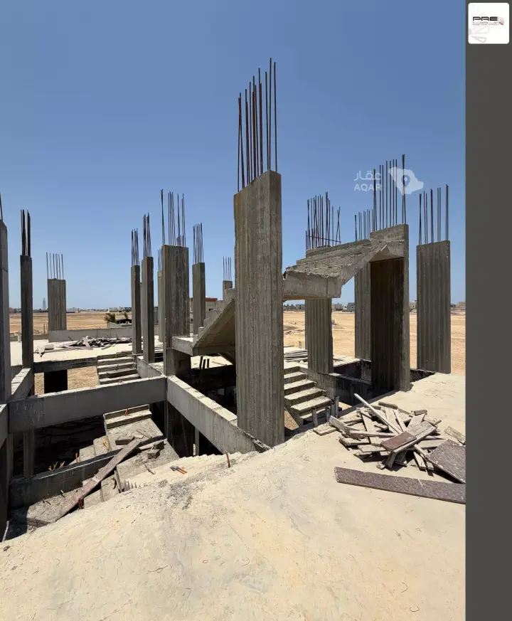 5 bedroom villa in Az Zomorod, Jeddah 9