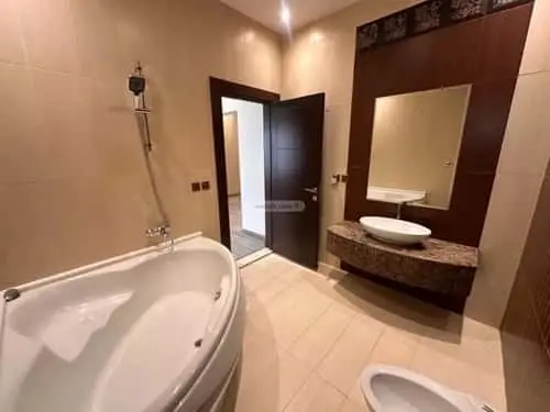 6 bedroom villa in Al Nakheel, Riyadh 15