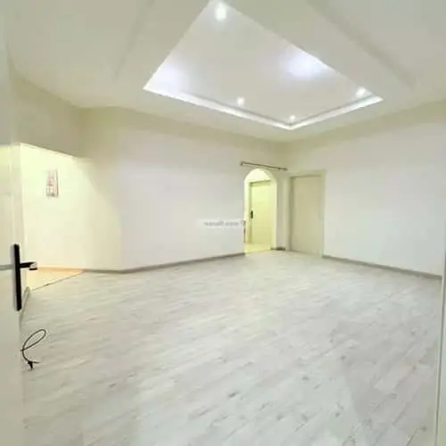 4 bedroom apartment in Al Wadi, Riyadh 8